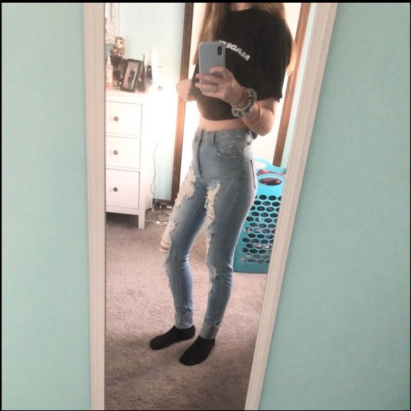 Distressed Jeans - Picture 2 of 4